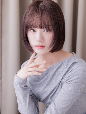 小顔シャギーカット大人ショートヘア黒髪ミニボブ20代30代