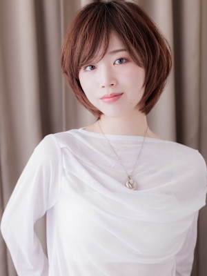 斜めバング大人美人小顔ウルフショートレイヤーボブ20代30代