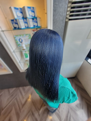 ネイビーブルー