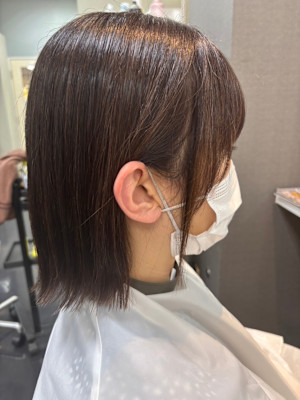 ぷつっと揃う毛先が可愛い♪ツヤ感のあるボブスタイル