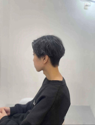20代30代40代◎メンズ黒髪刈り上げツーブロックスーツスタ