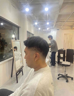 20代30代40代◎メンズ黒髪刈り上げツーブロックスーツスタ