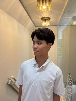20代30代40代◎ブルーブラック爽やかメンズヘア