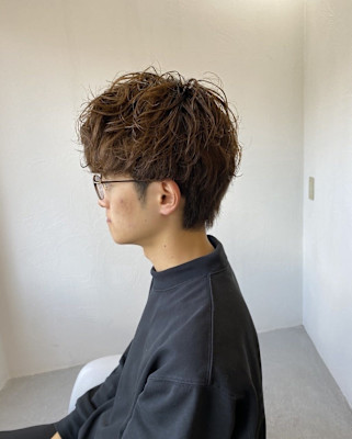 20代30代40代◎波巻きツイストスパイラルフェザーパーマ