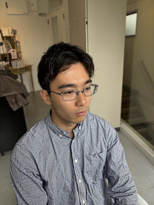 センターパートツーブロックセンター分け