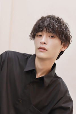 MEN’S HARE ダークアッシュカルマパーマ