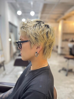 MEN’SHAIR刈り上げなしハイトーンショートヘア