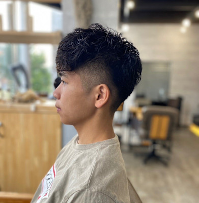 MEN’SHAIR ブラックサイド刈り上げヘア