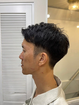 MEN'S HAIRダークアッシュ刈り上げ