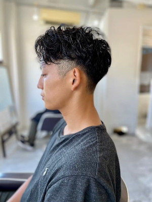 MEN'S HAIRダークアッシュベリーショートカルマパーマ