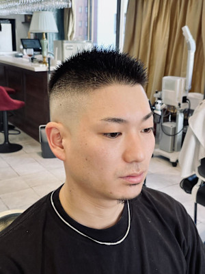 【20代 男性】スパイキーボウズ×スキンフェード