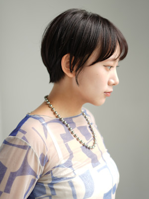 丸みショート/顔まわりレイヤー/前髪あり/20代/30代
