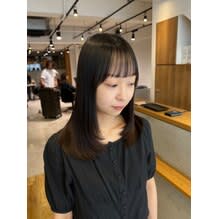 ナチュラルに可愛い透明感ブラウン×顔まわりレイヤー