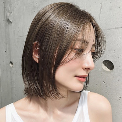 透明感カラーの大人ミニボブ