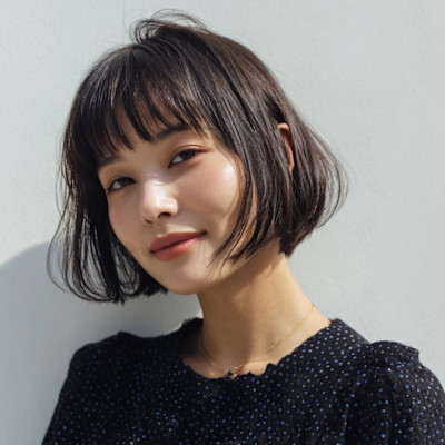 抜け感バングの大人可愛いボブ
