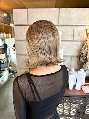アウターカラー　beige×black