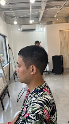 MEN'S HAIRブラックヘアグラデーションベリーショート