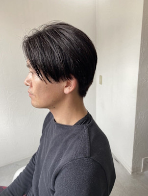 20代30代40代◎流行スーツツーブロ刈り上げマッシュヘア