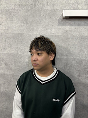 20代30代40代◎残ったパーマを活かしたハイライトスタイル
