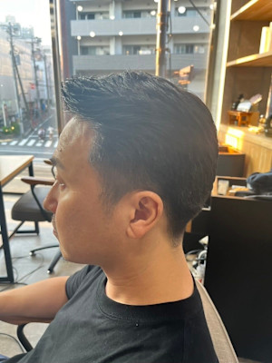 20代30代40代◎清潔感兼ね備えたビジネスショートヘア