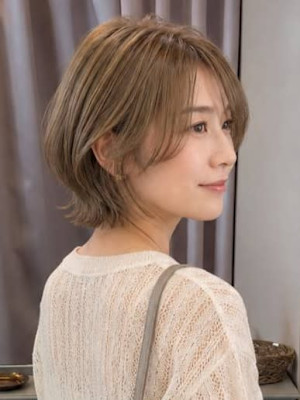 ハイトーン ブリーチ 白髪染め アッシュベージュ レイヤー 