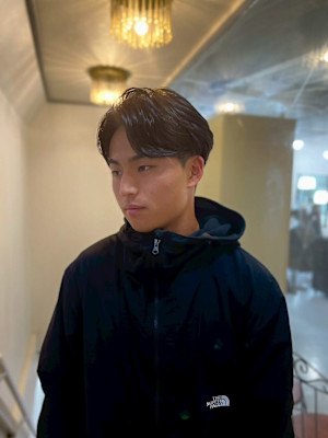 20代30代40代◎刈り上げナチュラルセンターパートマッシュ