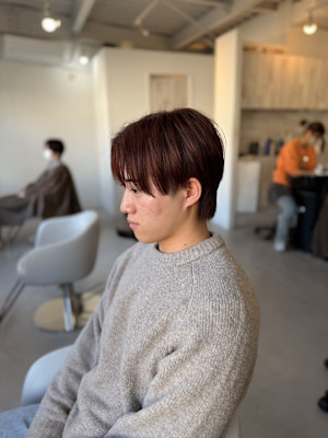 メンズブリーチなし赤髪ヘアカラーマッシュウルフスタイル