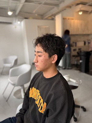 メンズ刈り上げないスパイキーショートスタイル