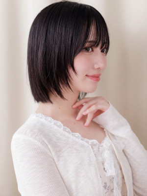 顔周りハッシュカット大人かわいい黒髪レイヤーボブ20代30代