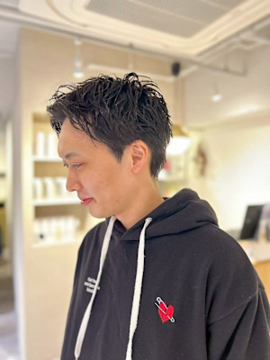 短髪ツイストパーマ