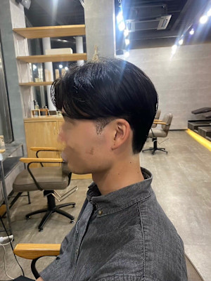 20代30代40代◎スーツ短髪刈り上げツーブロックセンターパ