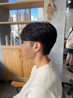 20代30代40代◎スーツ短髪刈り上げツーブロックセンターパ