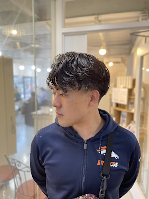 20代30代40代◎スーツ短髪刈り上げツーブロックパーマ