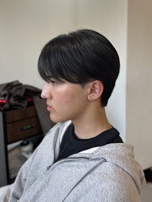 20代30代40代流行ツーブロック刈り上げ黒髪韓国マッシュ
