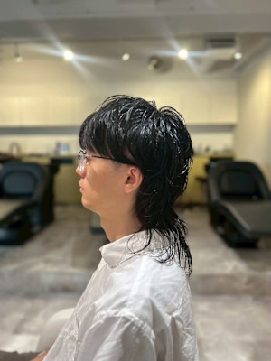 20代30代40代◎ツヤ感スタイリングマッシュウルフ
