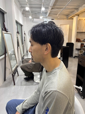 20代30代40代◎ラフ過ぎない厚みを残したメンズショートヘ