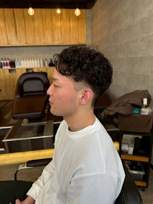 20代30代40代◎ツーブロックスパイラルパーマフェードカッ