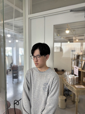 フェザーパーママッシュパートセンター分けニュアンスパーマ