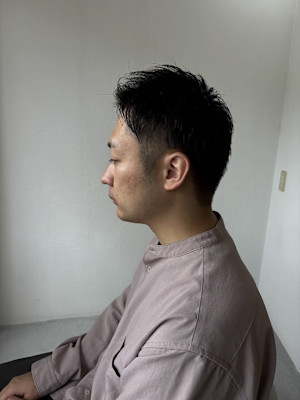 センターパートフェードカットセンター分けフェード