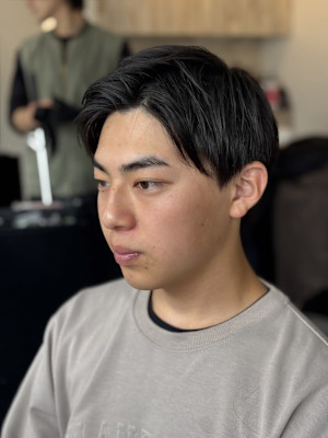 マッシュセンターパートツーブロックセンター分け