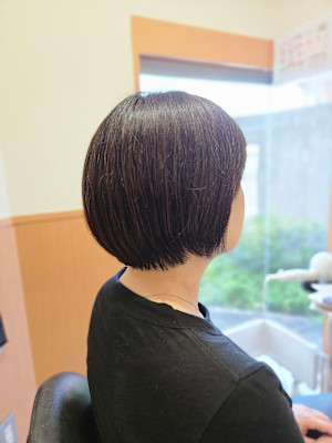 伸ばし中の方に◎ショートから大人ボブへ　アイロンいらずに