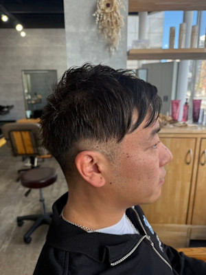 20代30代40代◎似合わせカットニュアンスカラースーツスタ