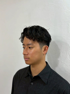 20代30代40代ブルーブラックフェザーパーマ