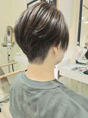 前髪のうねりを解消！ポイント縮毛矯正×似合わせバング