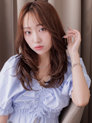 韓国巻き毛先パーマヨシンモリヘアーレイヤーロング20代30代