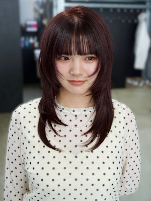 ピンクブラウン 顔周りカット レイヤーカット 顔周りレイヤー