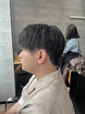 フェザーパーママッシュセンターパートツイストパーマ