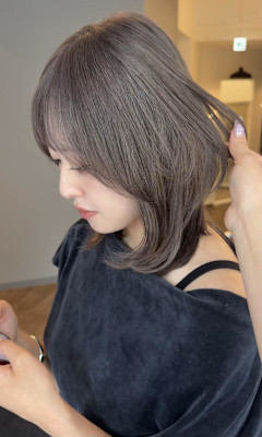 透け感たっぷりブリーチありグレージュ