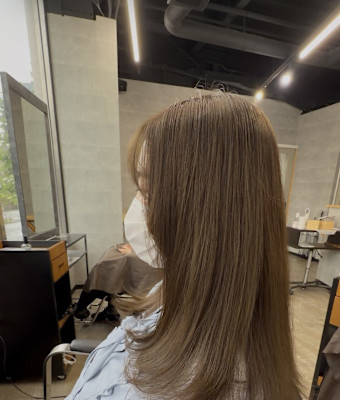 レイヤーカットミルクティーベージュ/高田馬場/新宿/代々木
