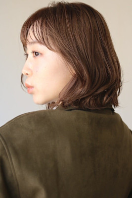 大人可愛い20代30代40代前髪パーマグレーベージュアッシュ